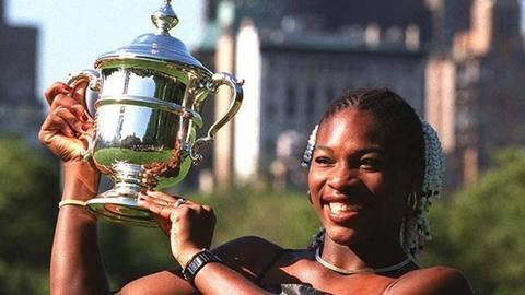 Williams wins the US Open 1999 as a 17-year-old teenager