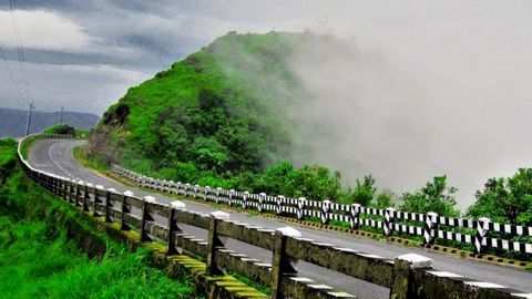 The Shillong to Cherrapunji pedaling trail is a fantasy-come-true